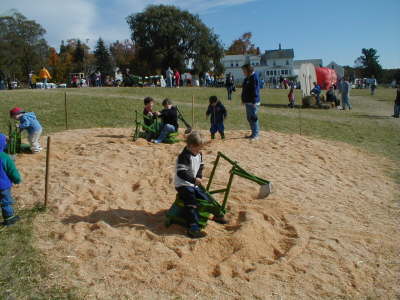 Alex, Max, Luke & Isaac digging in the sawdust